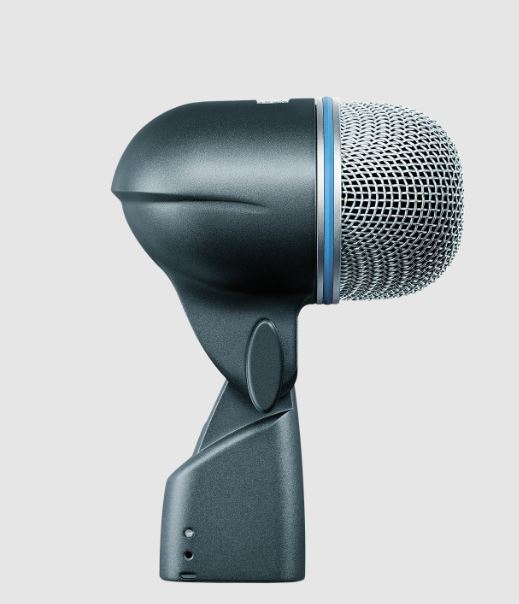 Wired microphone Beta52A